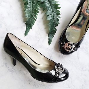 NWT Michael Kors Fulton kitten heels leather